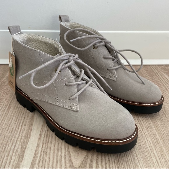 White Mountain Suede Booties Warm-Lined Lace-Up Boots - Groovy Size 9.5 - Picture 2 of 7